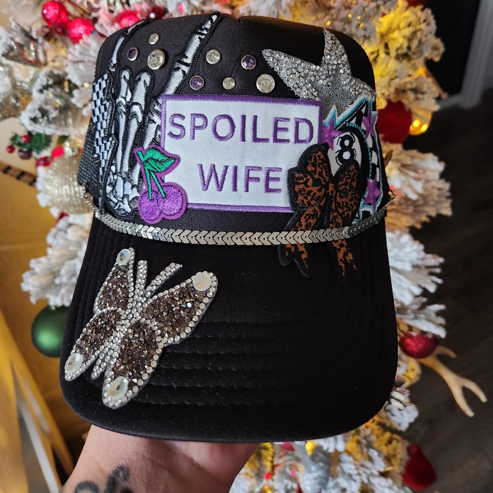 Custom trucker hat
